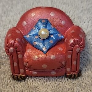 Vintage Hand Painted Ceramic Cozy Chair W/ Pillow And Pearl Signed Brooch Pin